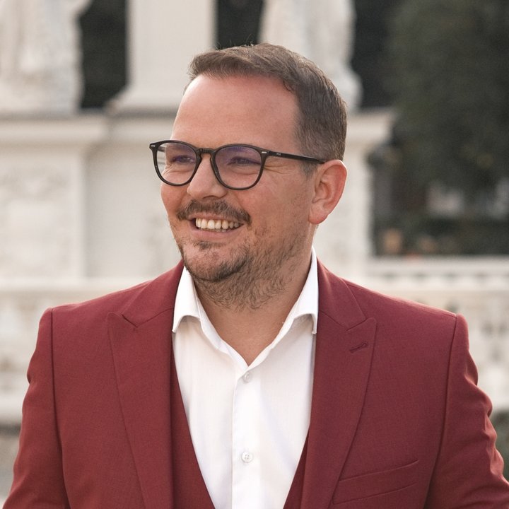 Beratung bei Dir. Franz Lackner