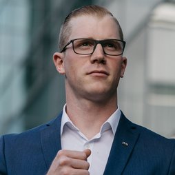 Portrait Dominik Fallmann